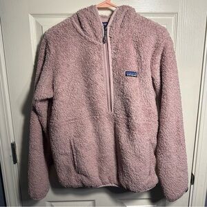Women’s Patagonia Light Pink Hooded Sherpa Pullover Jacket, size Medium